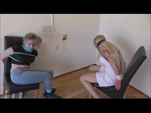 ❤️ Addicted / ceangailte agus gobáilte / cailin i bponc Porn álainn linn ❤